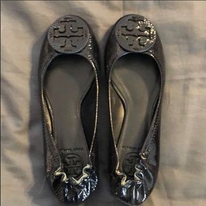 Tory Burch navy patent leather ballet flats 5.5